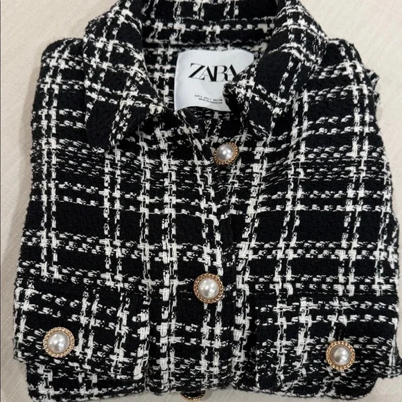 ZARA Black & White Tweed Pearl-Button Jacket - Picture 3 of 6